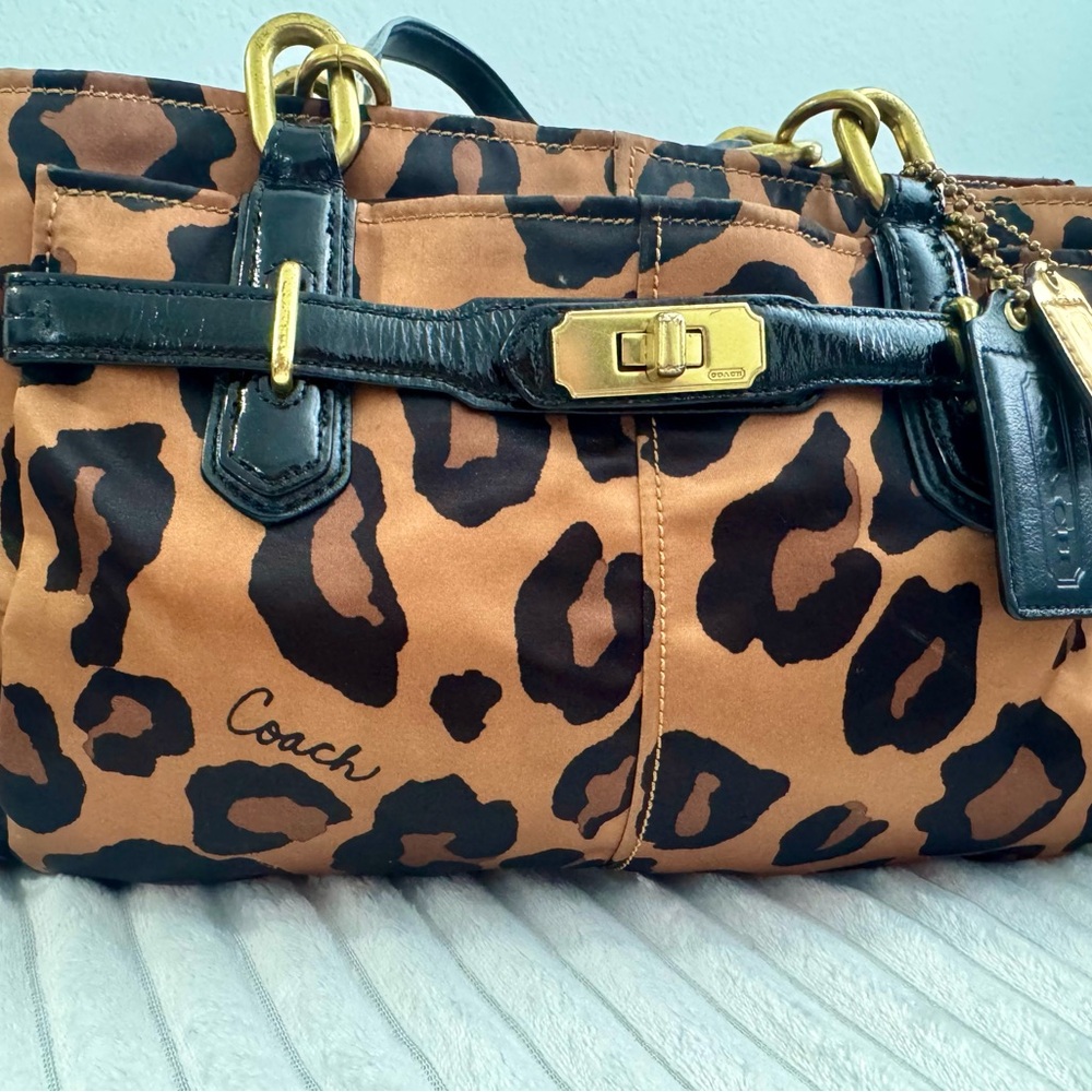 Coach VINTAGE VERY RARE ocelot triple pocket Leopard Print shoulder bag - Picture 2 of 12